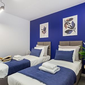 Appartement à 3 Chambres à Coucher