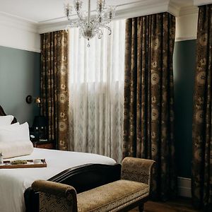 Chambre Moyenne Lit King-Size