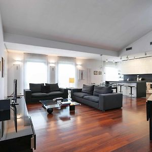 Appartement à 3 Chambres à Coucher