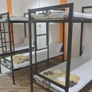 Dormitory Room Mixed