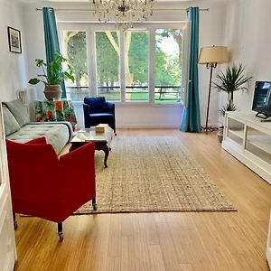 Appartement à 2 Chambres à Coucher