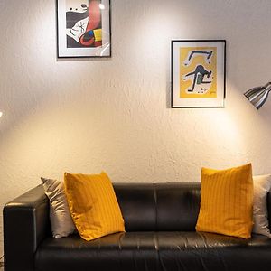 Appartement à 2 Chambres à Coucher