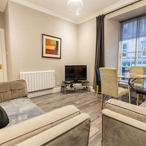Two Bedroom Apartment Within Walking Distance To City Centre