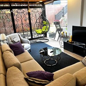 Appartement à 2 Chambres à Coucher