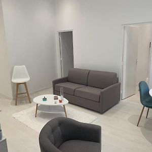 Appartement à 2 Chambres à Coucher