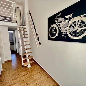 Pregevole Loft Con Soppalco