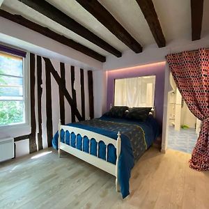 Appartement à 2 Chambres à Coucher