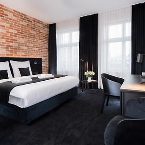 Chambre Standarde Lit Queen-Size