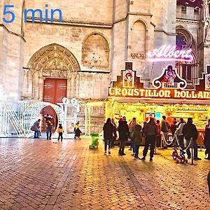 Le Led Room,Centre Ville Place De Parking Gratuite