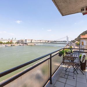 Luxury Residence With A Beautiful View For The Danube River
