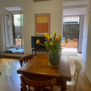 Colosseum Apartment With Big Terrace