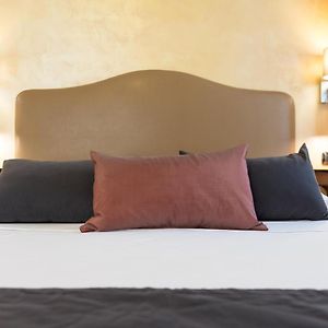 Chambre Standarde Lit Queen-Size