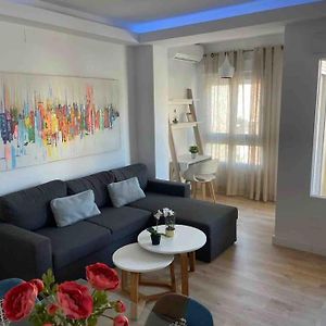 Appartement à 2 Chambres à Coucher