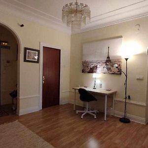 Fliphouse Rooms Pension
