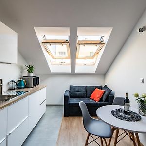 Neo Sky Apartment, Free Parking, 15 Min Walk Old Town&Kazimierz - By Homelike Krakow