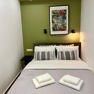 Smart Modern Apartment B