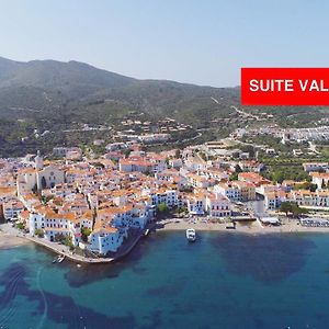 Beachfront Suite In Cadaques Center