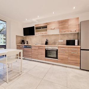 Appartement à 2 Chambres à Coucher