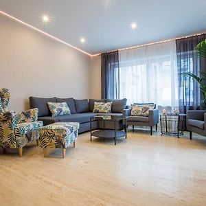 Modernes Apartment In Zentrumsnaehe Mit Eigenem Stellplatz