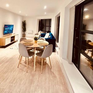2 Bed Brand New Prestige Apartment In City Centre