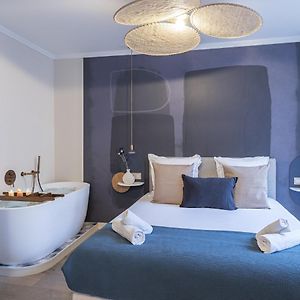The Blue Suite On Champs Elysees Avenue