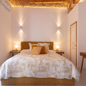 Wonderful Apartment With Three Bedrooms And Two Bathrooms In The Center