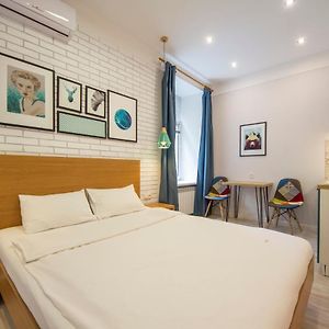 Design Apartments On Velyka Vasylkivska 42