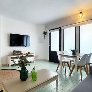 New Cozy Beach Apartment, Wifi