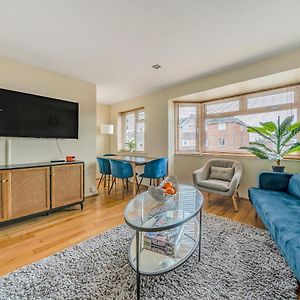 Appartement à 2 Chambres à Coucher
