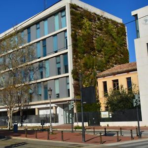 Arenas 3 Apartament