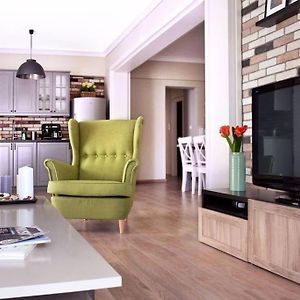 Appartement à 3 Chambres à Coucher