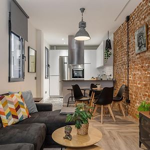 Appartement à 2 Chambres à Coucher