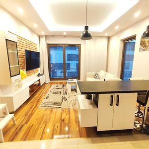 Szafrana 5B By Homeprime
