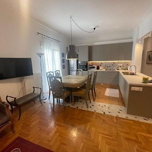 Pagrati Flat 7