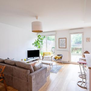 Appartement à 2 Chambres à Coucher