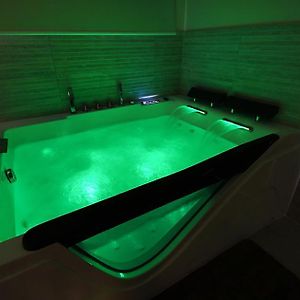 Ravissant Loft avec jacuzzi pour séjours détente
