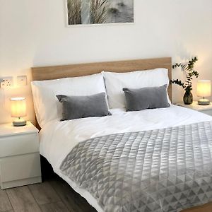 Spacious En-Suite Private Double Bedroom