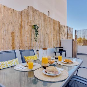 Faro: Casa Trevo Com Terraco Bbq
