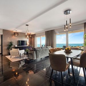 Superior Apartment Marangun