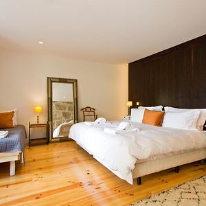 Boutique Rentals- Hidden Garden Porto'S Downtown
