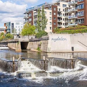 Nydalen/Storo- Ved T-Banestasjon