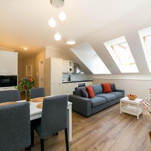 Appartement à 2 Chambres à Coucher