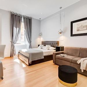 Appartement à 3 Chambres à Coucher