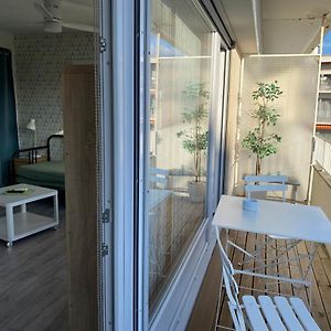 Studio Amicie, près centre, balcon, linge et ménage