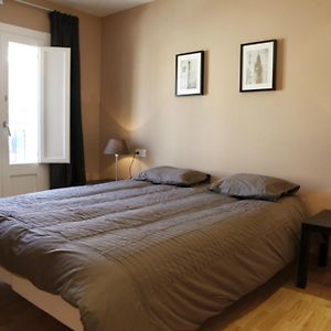 Appartement Grand à 1 Chambre à Coucher