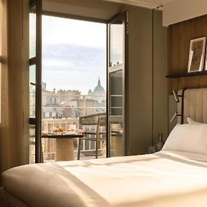 Chambre Eiffel Lit King-Size