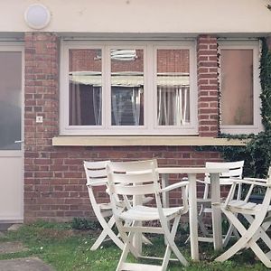 Amiens Studio Cocooning Et Tranquille Dans Un Jardinet A L'Arriere D'Une Copropriete 2Mm De La Gare