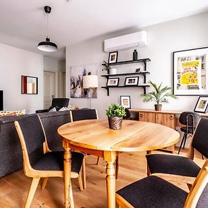 Charming Flat With Central Location In Beyoglu