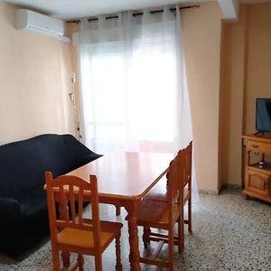 Apartamento 3 Dormitorios Frente A Hospital De Traumatologia