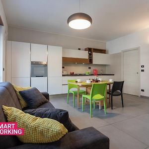 Casa Foa Con Terrazzo A Due Passi Dal Parco By Wonderful Italy